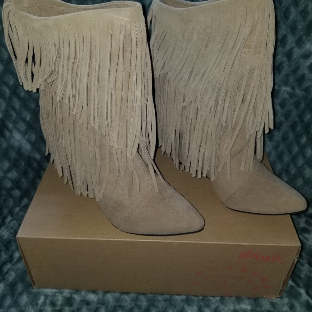 *NEW* LILIANA Fringe Wedge Boots